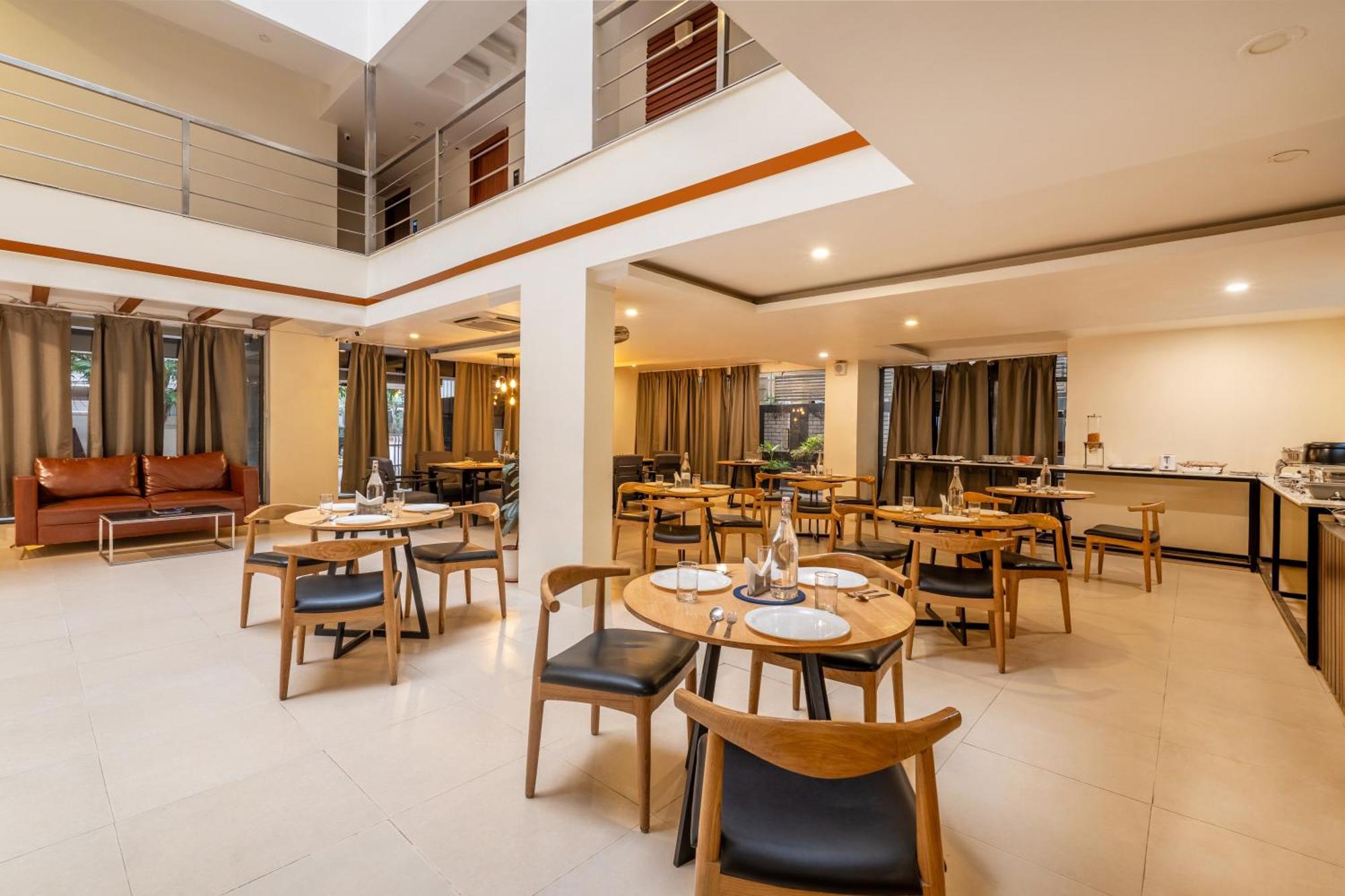 Monday Hotels Hitec City Hyderabad Exterior photo