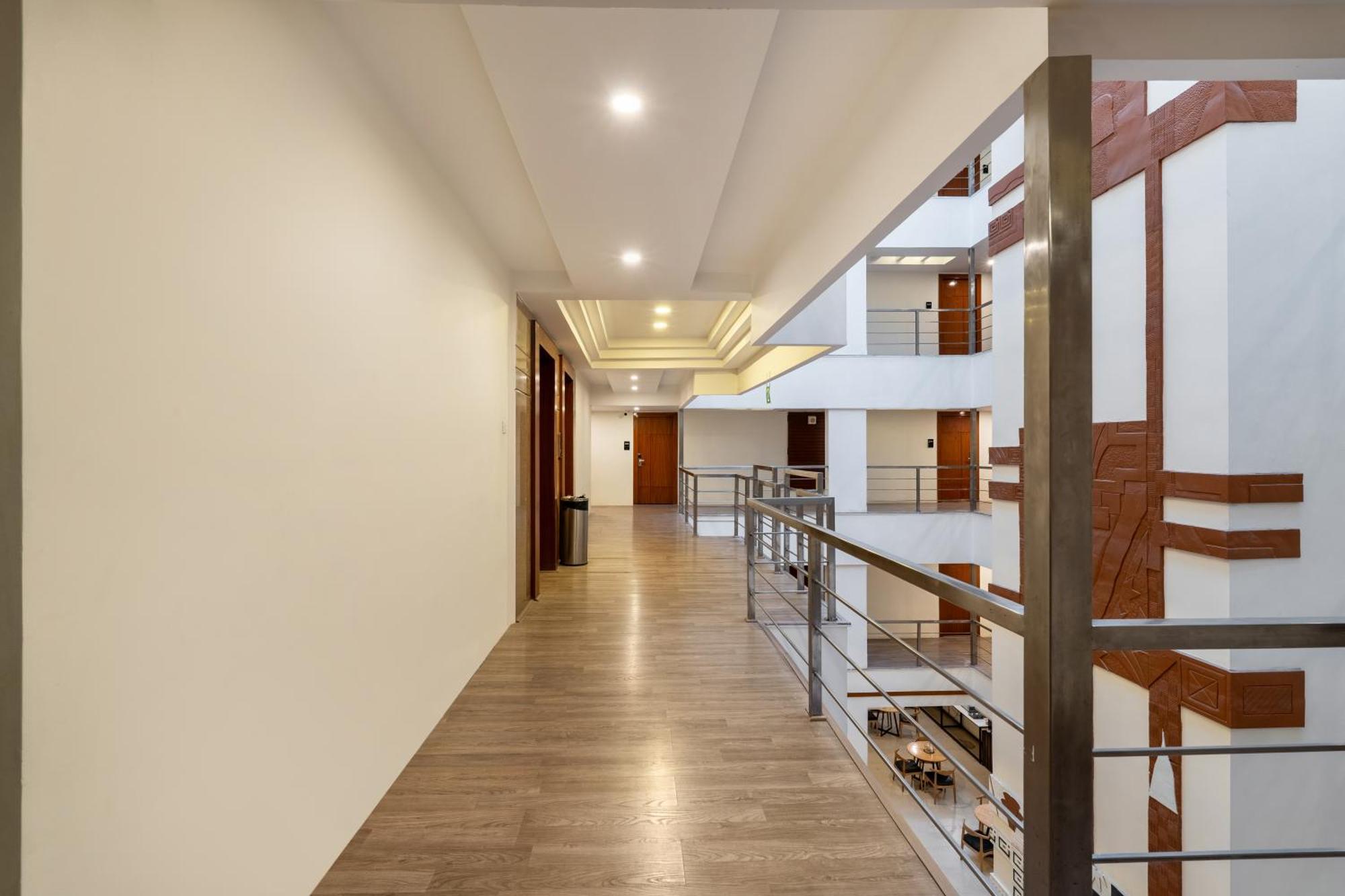 Monday Hotels Hitec City Hyderabad Exterior photo